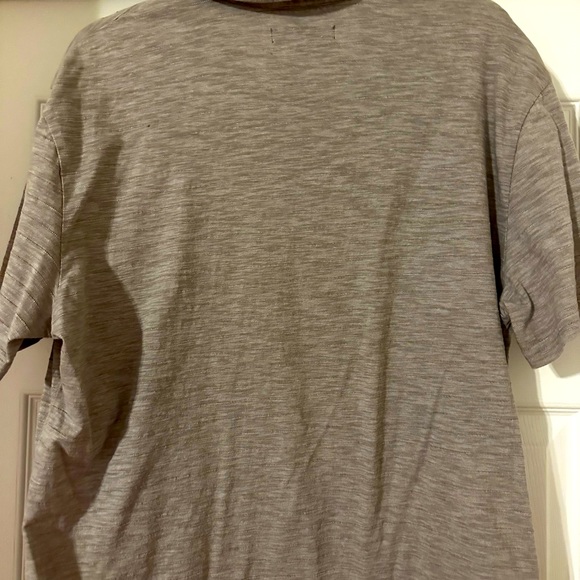 Banana Republic Men’s “T-shirt Soft” Polo in Size XL. Great Condition! - Picture 2 of 3